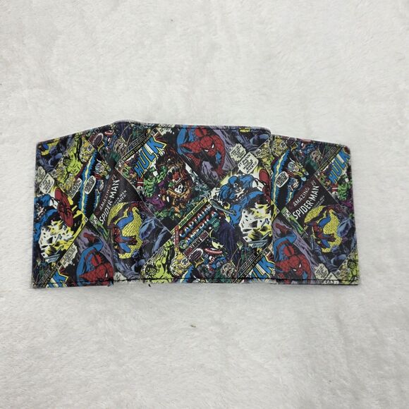 Marvels Avengers Bifold Wallet Spiderman - Picture 3 of 4